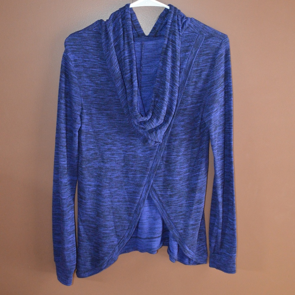 Light-weight Sweatshirt - Picture 2 of 2